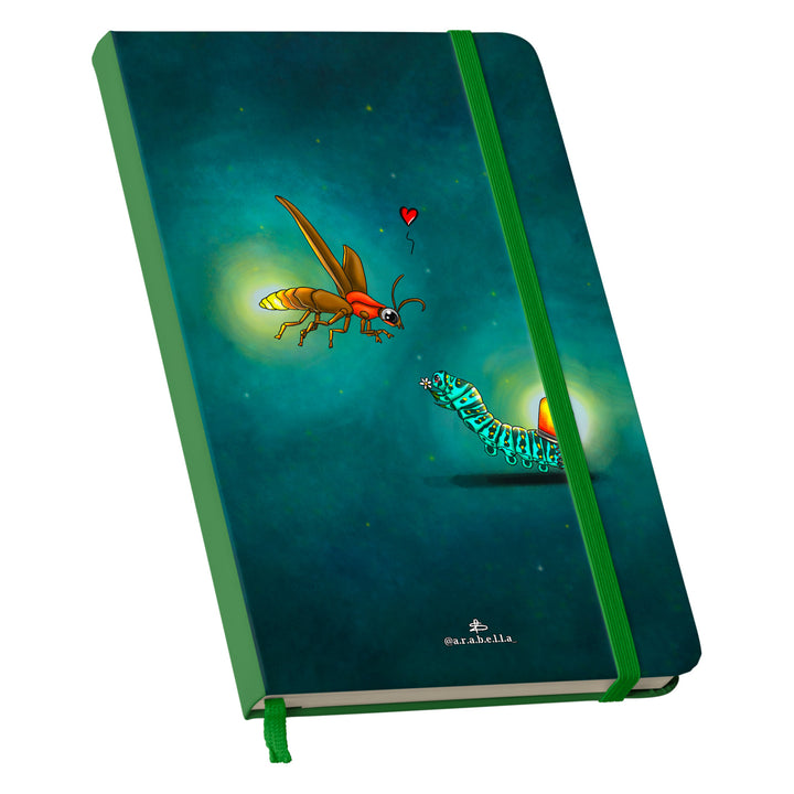 Taccuino Per amore lucciola dell'album Amore in taccuini di Arabella: copertina soft touch in 8 colori, con chiusura e segnalibro coordinati