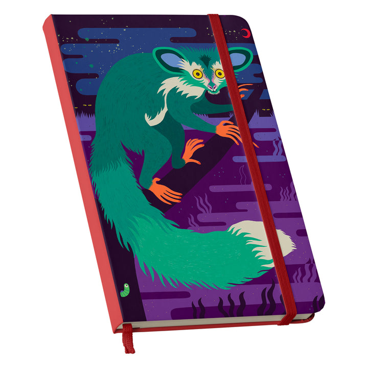 Taccuino Aye-aye dell'album Taccuini selvatici di Silvia Mauri: copertina soft touch in 8 colori, con chiusura e segnalibro coordinati