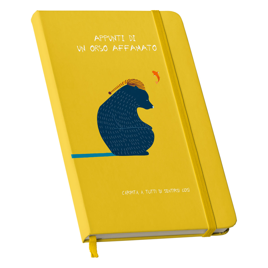 Taccuino Appunti di un orso dell'album Taccuini a tutti di Carpita A Tutti: copertina soft touch in 8 colori, con chiusura e segnalibro coordinati