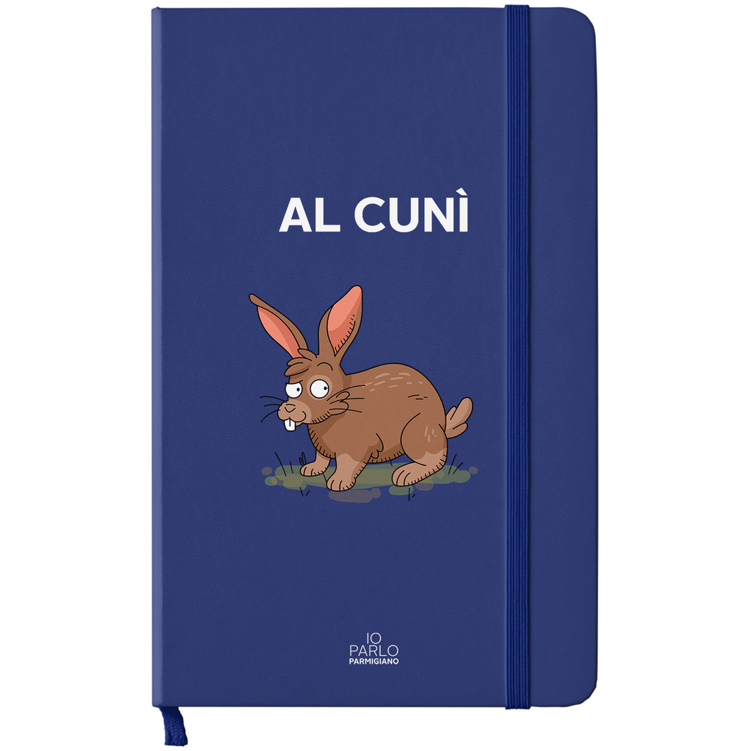 Taccuino AL CUNÌ dell'album LÌNNEA BÉSTJI di Io parlo parmigiano: copertina soft touch in 8 colori, con chiusura e segnalibro coordinati