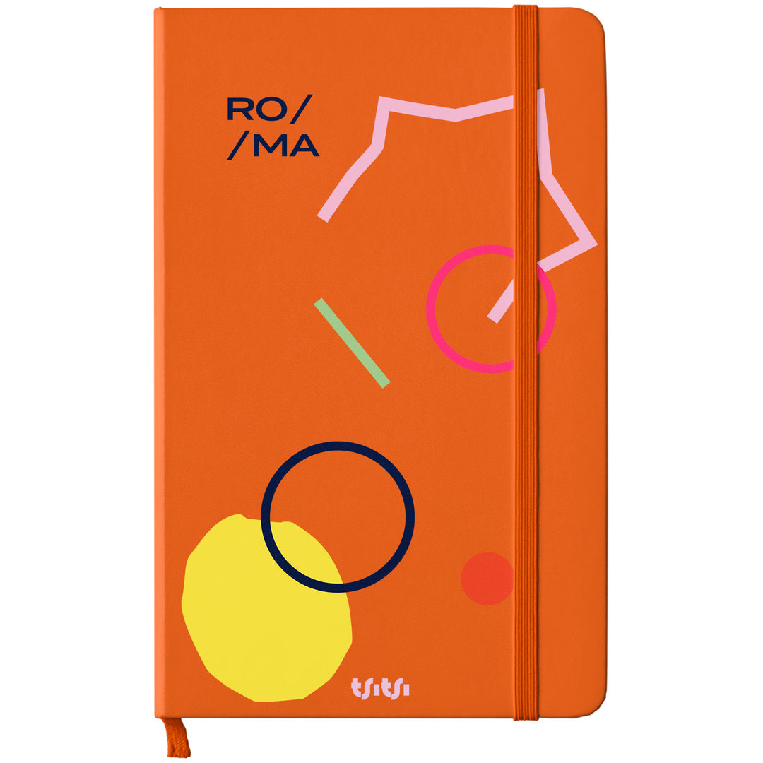 Taccuino ROMA dell'album Mapperó di TSITSI CONCEPT: copertina soft touch in 8 colori, con chiusura e segnalibro coordinati